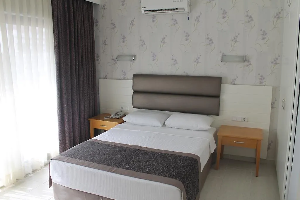 Ida Hotel Мармарис